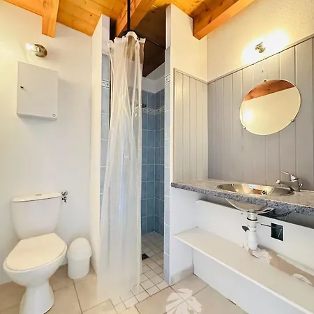 Maison De A 50m De La